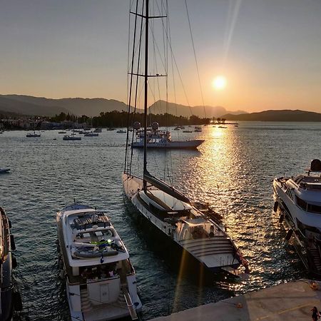 The Manessi City Boutique Hotel Poros Town Luaran gambar