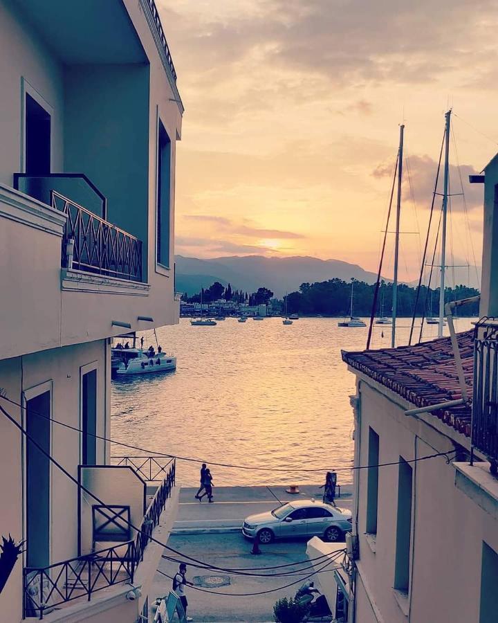 The Manessi City Boutique Hotel Poros Town Luaran gambar