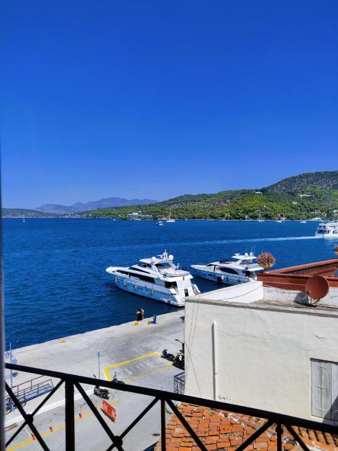 The Manessi City Boutique Hotel Poros Town Luaran gambar