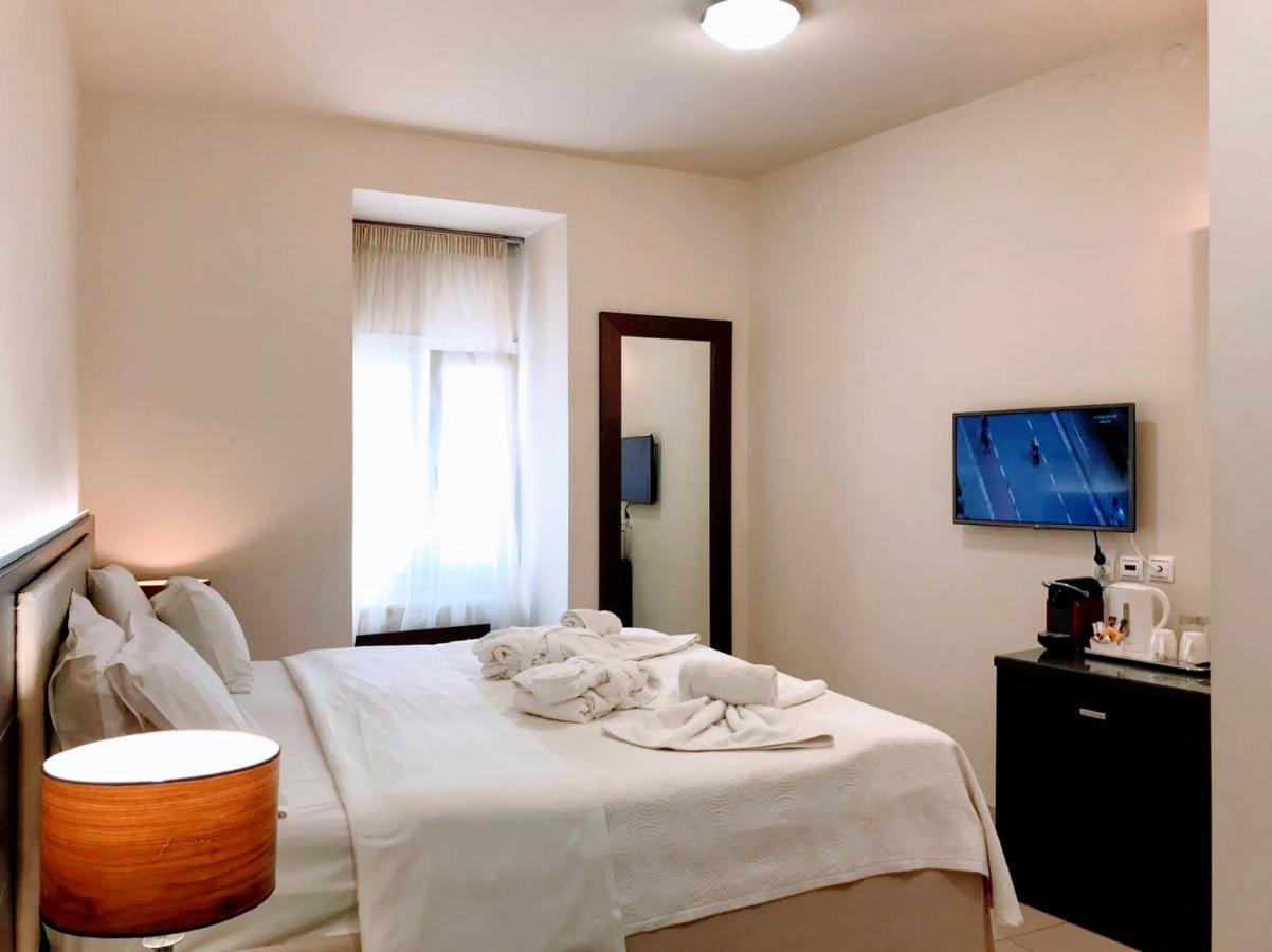 The Manessi City Boutique Hotel Poros Town Luaran gambar