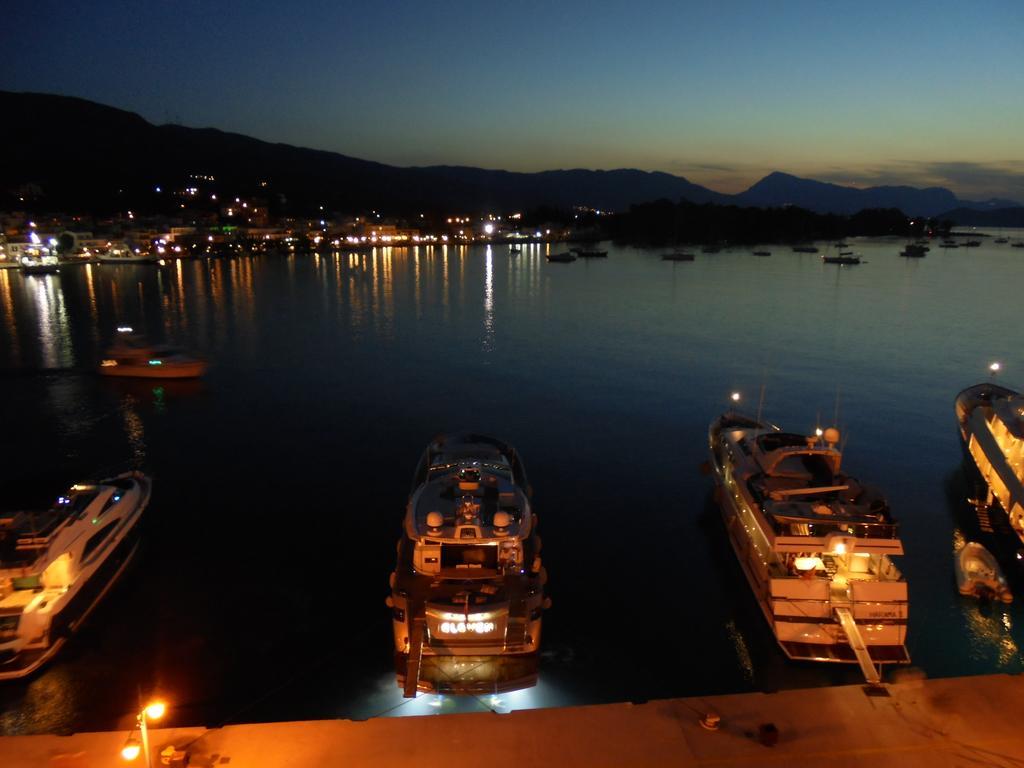The Manessi City Boutique Hotel Poros Town Luaran gambar