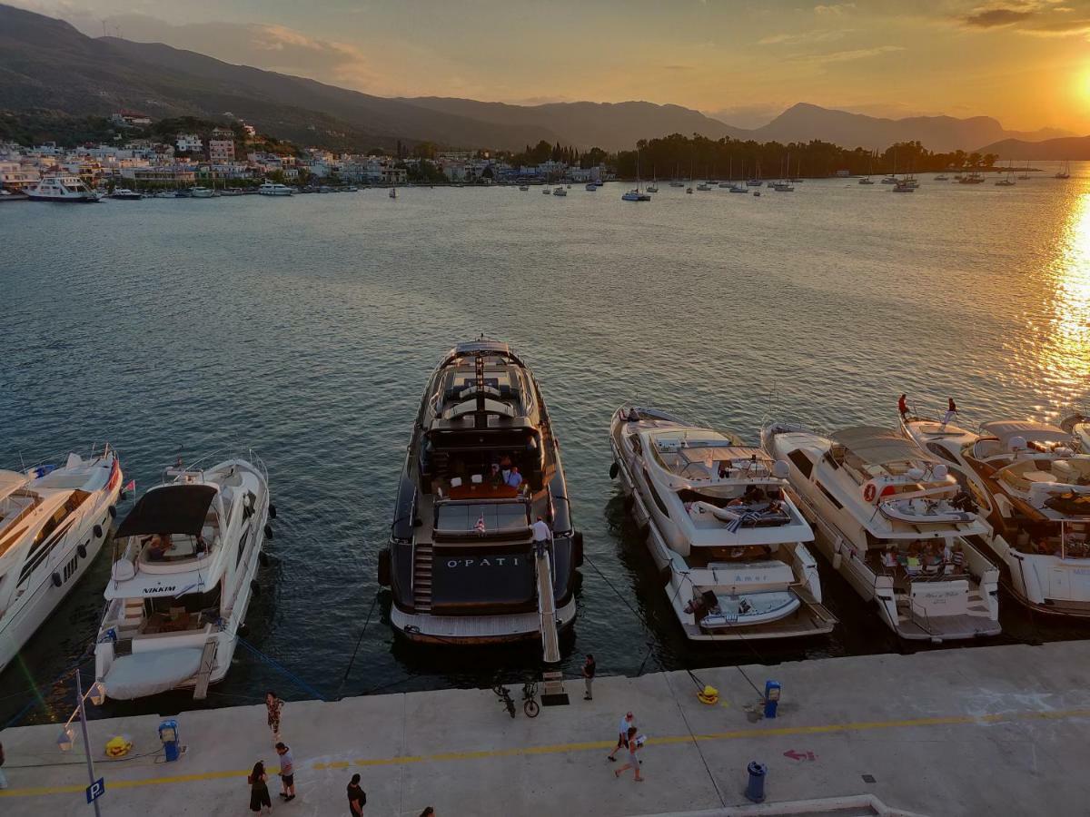 The Manessi City Boutique Hotel Poros Town Luaran gambar